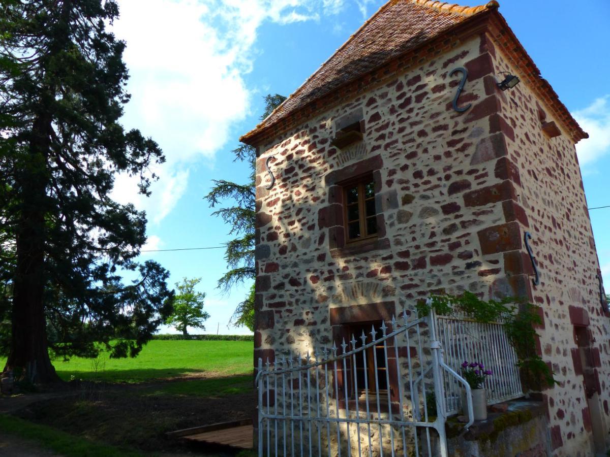 L'Abrejou Acomodação com café da manhã Le Donjon Exterior foto